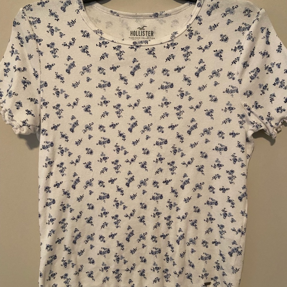 Hollister Floral Top